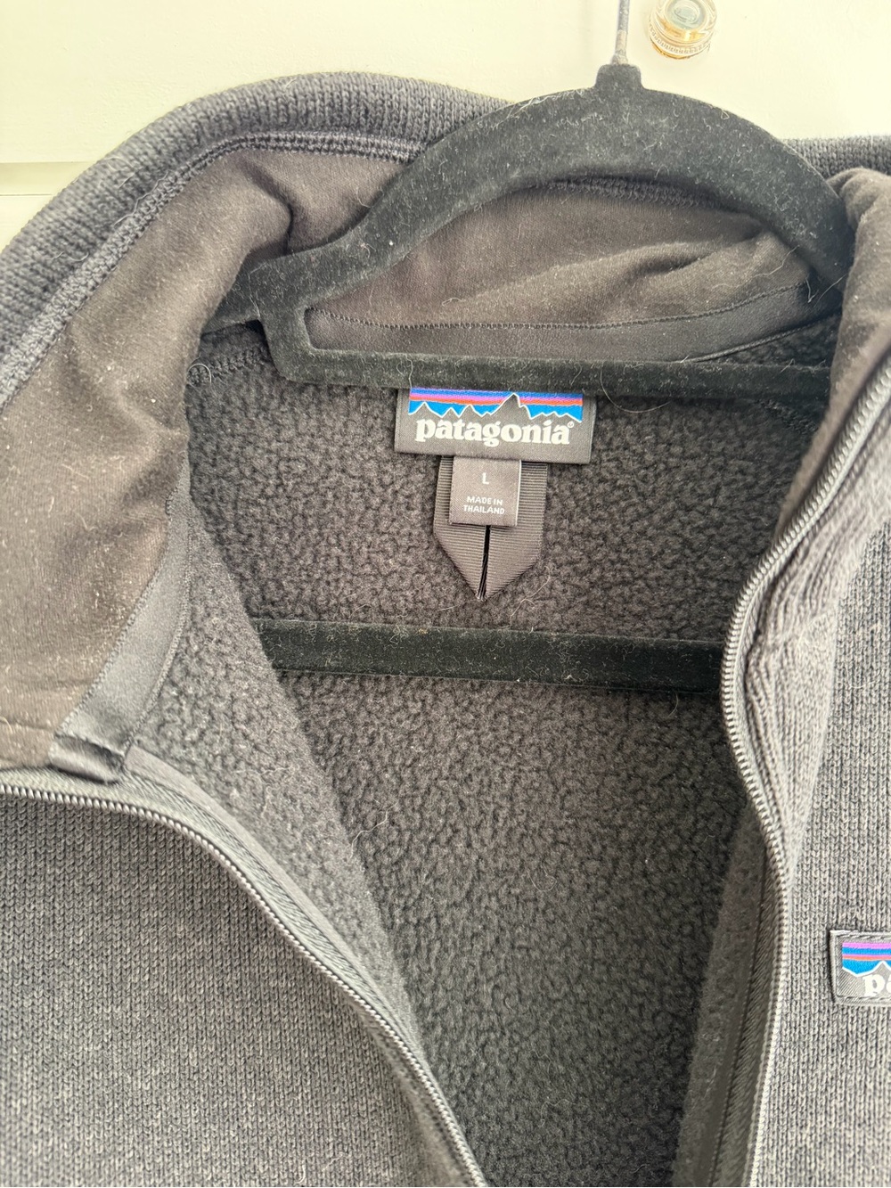 Women’s Patagonia Black Quarter-Zip Fleece Pullover - Large - Picture 2 of 2